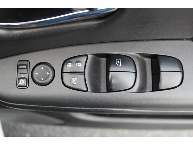 セレナ ハイウェイスターＶ　Ｒ４年登録／両側電動／純正ナビ／地デジ／３６０°カメラ／衝突軽減／プロパイロット／ＬＥＤ／（53枚目）