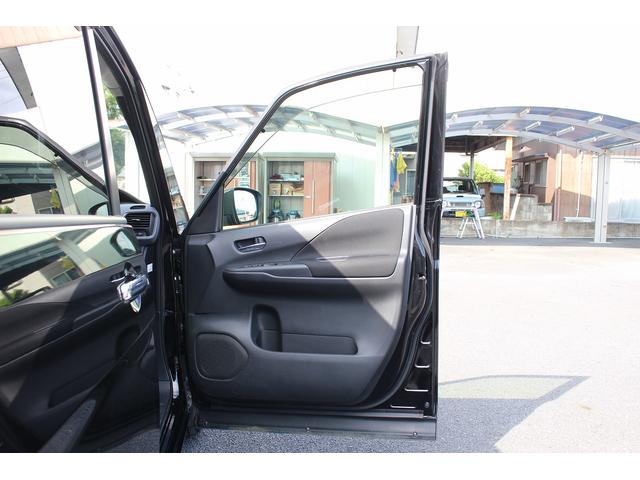 セレナ ｅ－パワー　ハイウェイスターＶ　後席モニター／純正１０型ナビ／地デジ／３６０度カメラ／衝突軽減／両側電動ＰスラＤ／クルーズコントロール／ＬＥＤ（28枚目）