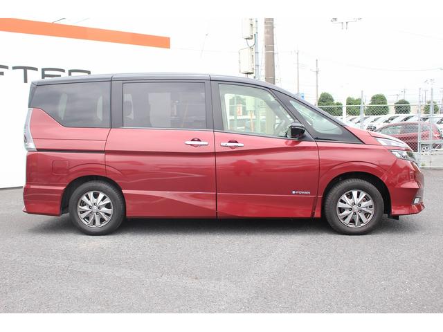 セレナ ｅ－パワー　ハイウェイスターＶ　後席モニター／純正９型ナビ／地デジ／プロパイ／純正１５ＡＷ／ＬＥＤ／ＥＴＣ／衝突軽減／（11枚目）