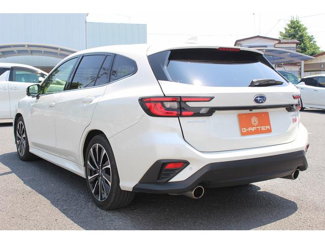 レヴォーグ ＳＴＩスポーツ　ＥＸ　赤革シート／純正１１．６型ナビ／地デジ／３６０°カメラ／アイサイトＸ／レーダークルーズコントロール／衝突軽減ブレーキ／シートヒーター／（13枚目）