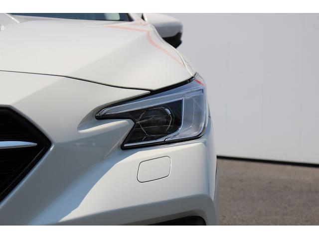 レヴォーグ ＳＴＩスポーツ　ＥＸ　赤革シート／純正１１．６型ナビ／地デジ／３６０°カメラ／アイサイトＸ／レーダークルーズコントロール／衝突軽減ブレーキ／シートヒーター／（17枚目）