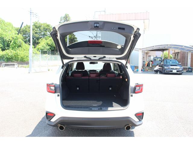 レヴォーグ ＳＴＩスポーツ　ＥＸ　赤革シート／純正１１．６型ナビ／地デジ／３６０°カメラ／アイサイトＸ／レーダークルーズコントロール／衝突軽減ブレーキ／シートヒーター／（30枚目）