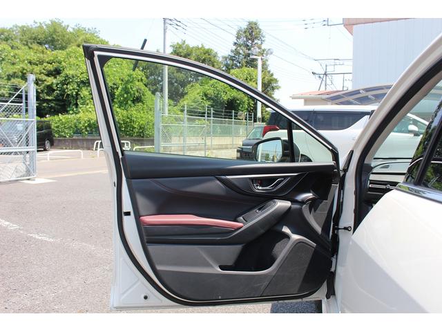 レヴォーグ ＳＴＩスポーツ　ＥＸ　赤革シート／純正１１．６型ナビ／地デジ／３６０°カメラ／アイサイトＸ／レーダークルーズコントロール／衝突軽減ブレーキ／シートヒーター／（33枚目）