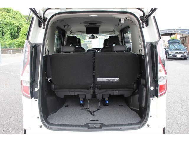 セレナ ｅ－パワー　ハイウェイスターＶ　後席モニター／純正１０型ナビ／地デジ／３６０度カメラ／プロパイロット／両側電動ＰスラＤ／ＥＴＣ／ＬＥＤ（17枚目）