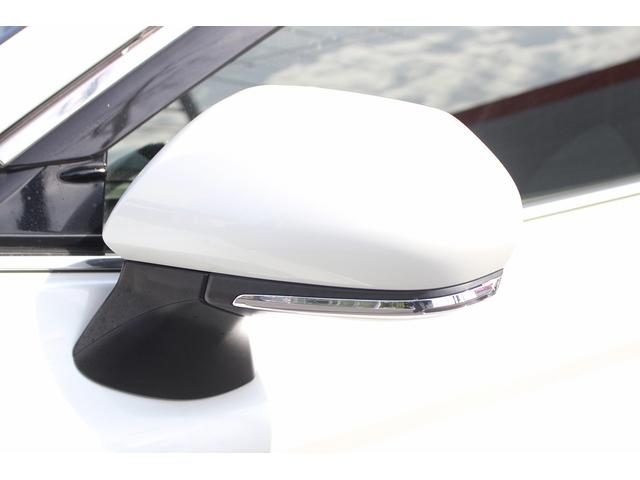 カムリ Ｇ　１オーナー／純正９型ナビ／地デジ／衝突軽減／レーダークルーズ／Ｂカメラ／ＬＥＤ／パワーシート／（17枚目）