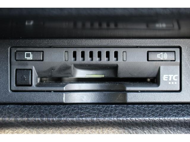 ノア Ｓｉ　後期型／純正９型ナビ／Ｂカメラ／地デジ／両側電動ＰスラＤ／クルーズコントロール／ＥＴＣ／ＬＥＤ（6枚目）