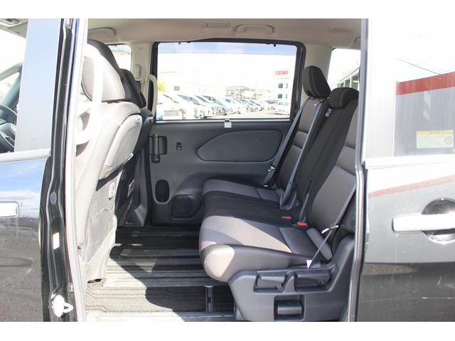 セレナ ハイウェイスターＶ　Ｒ４年登録／純正１０型ナビ／地デジ／衝突軽減／プロパイロット／全周囲カメラ／レーダークルーズ／両側電動／純正１６ＡＷ／（40枚目）