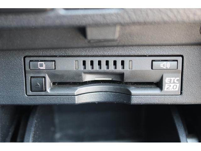 ヴェルファイアハイブリッド ＺＲ　３眼ＬＥＤ／黒革シート／純正１０型ナビ／地デジ／衝突軽減／Ｂカメラ／レーダークルーズ／シートエアコン／（8枚目）