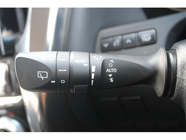 ヴェルファイアハイブリッド ＺＲ　３眼ＬＥＤ／黒革シート／純正１０型ナビ／地デジ／衝突軽減／Ｂカメラ／レーダークルーズ／シートエアコン／（26枚目）