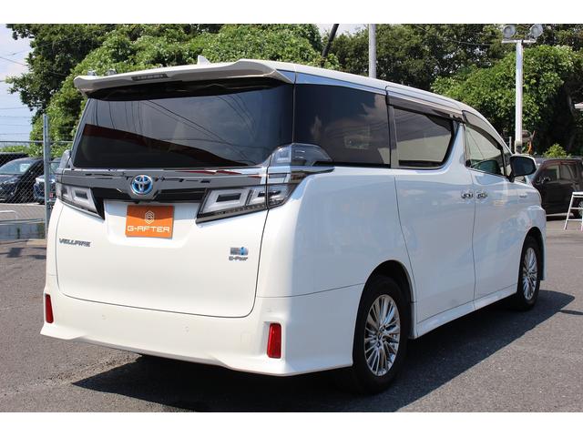 ヴェルファイアハイブリッド ＺＲ　３眼ＬＥＤ／黒革シート／純正１０型ナビ／地デジ／衝突軽減／Ｂカメラ／レーダークルーズ／シートエアコン／（28枚目）