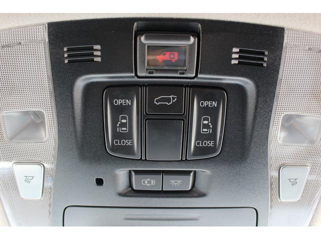 ヴェルファイアハイブリッド ＺＲ　３眼ＬＥＤ／黒革シート／純正１０型ナビ／地デジ／衝突軽減／Ｂカメラ／レーダークルーズ／シートエアコン／（61枚目）