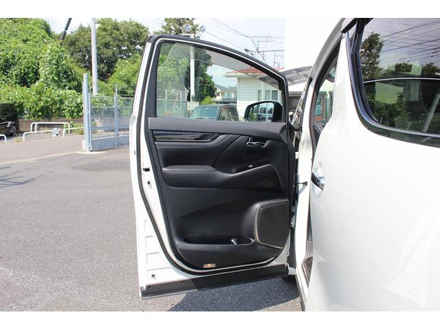 ヴェルファイアハイブリッド ＺＲ　３眼ＬＥＤ／黒革シート／純正１０型ナビ／地デジ／衝突軽減／Ｂカメラ／レーダークルーズ／シートエアコン／（75枚目）