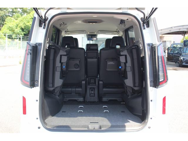 セレナ ｅ－パワー　ハイウェイスターＶ　レンタＵＰ／純正１２．３型ナビ／地デジ／３６０度カメラ／衝突軽減／両側電動ＰスラＤ／プロパイロット／ＥＴＣ２．０（39枚目）