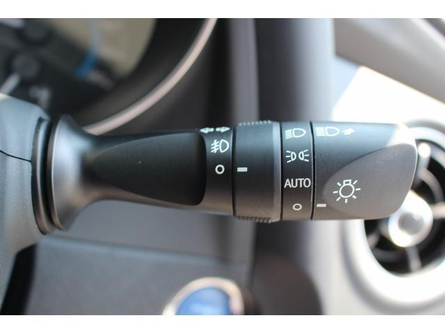 オーリス ハイブリッド　ディスプレイ／地デジ／バックカメラ／プリクラッシュ／ＬＥＤ／ＥＴＣ／Ｂｌｕｅｔｏｏｔｈ／ハーフレザー／（35枚目）