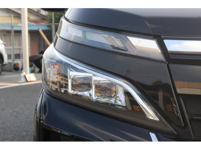 ヴォクシー ハイブリッドＺＳ　後期型／．後席モニター／社外ナビ／両側電動／Ｂカメラ／衝突軽減／クルコン／ＥＴＣ／（15枚目）