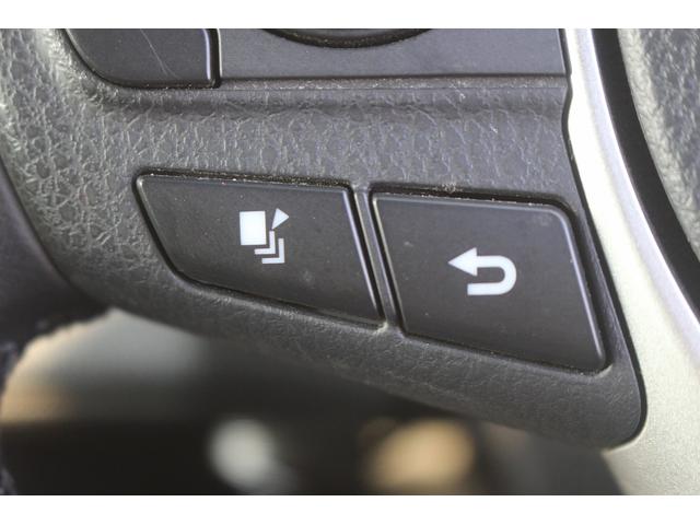 ヴォクシー ハイブリッドＺＳ　後期型／．後席モニター／社外ナビ／両側電動／Ｂカメラ／衝突軽減／クルコン／ＥＴＣ／（49枚目）
