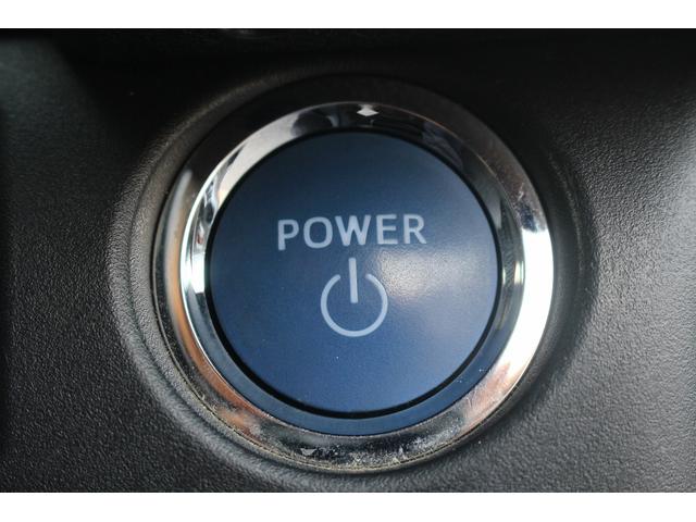 ヴォクシー ハイブリッドＺＳ　後期型／．後席モニター／社外ナビ／両側電動／Ｂカメラ／衝突軽減／クルコン／ＥＴＣ／（55枚目）