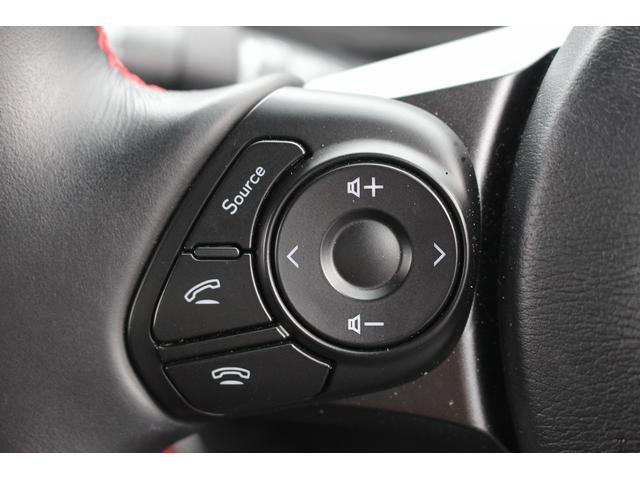 ＢＲＺ Ｓ　ワンオーナー／６ＭＴ／純正９型ナビ／地デジ／バックカメラ／ＬＥＤヘッドライト／ハーフレザー／プッシュスタート／（3枚目）