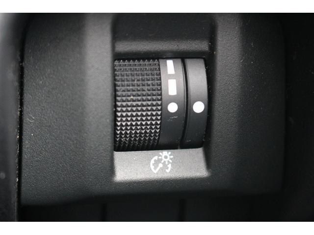 ＢＲＺ Ｓ　ワンオーナー／６ＭＴ／純正９型ナビ／地デジ／バックカメラ／ＬＥＤヘッドライト／ハーフレザー／プッシュスタート／（50枚目）