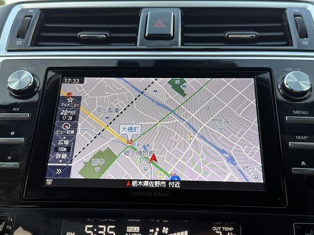 レガシィアウトバック ベースグレード　後期モデル／純正８インチナビ／地デジ／Ｂカメラ／衝突軽減／ＥＴＣ／ＬＥＤヘッドライト／シートヒーター／メモリー付きパワーシート／電動リアゲート／電動格納ミラー／クルーズコントロール／１７インチ純正ＡＷ（3枚目）
