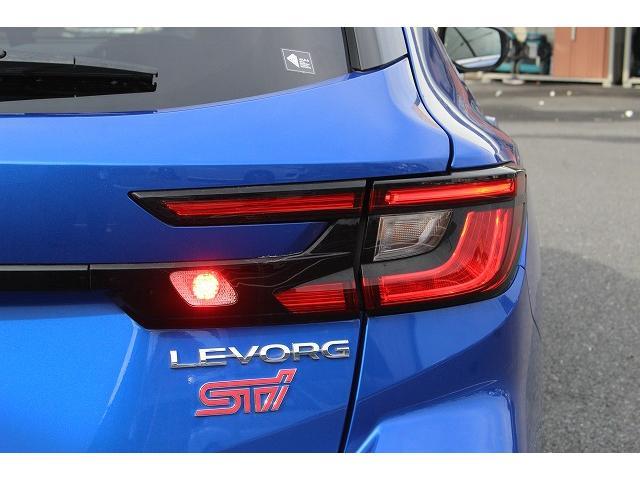 レヴォーグ ＳＴＩスポーツ　ＥＸ　Ｒ５登録／純正１１．６型ナビ／地デジ／革シート／ＦＳＲカメラ／シートヒーター／電動リアゲート／クルコン（14枚目）