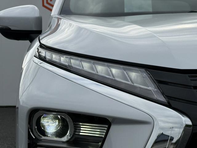エクリプスクロスＰＨＥＶ Ｐ　ワンオーナー／メーカーナビ／地デジ／３６０°カメラ／衝突軽減ブレーキ／ヘッドアップディスプレイ／ハーフレザー／ＥＴＣ２．０／ｅ－アシスト／純正１８ＡＷ／電動パーキングブレーキ／パワーシート／ＬＥＤ（12枚目）
