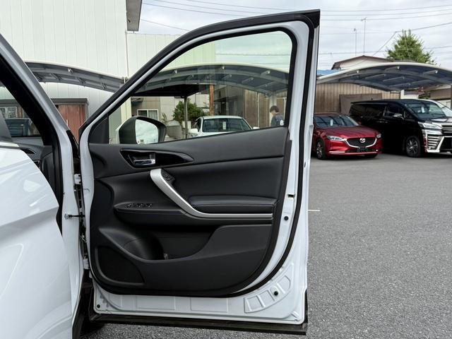エクリプスクロスＰＨＥＶ Ｐ　ワンオーナー／メーカーナビ／地デジ／３６０°カメラ／衝突軽減ブレーキ／ヘッドアップディスプレイ／ハーフレザー／ＥＴＣ２．０／ｅ－アシスト／純正１８ＡＷ／電動パーキングブレーキ／パワーシート／ＬＥＤ（21枚目）