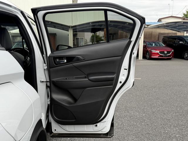 エクリプスクロスＰＨＥＶ Ｐ　ワンオーナー／メーカーナビ／地デジ／３６０°カメラ／衝突軽減ブレーキ／ヘッドアップディスプレイ／ハーフレザー／ＥＴＣ２．０／ｅ－アシスト／純正１８ＡＷ／電動パーキングブレーキ／パワーシート／ＬＥＤ（22枚目）