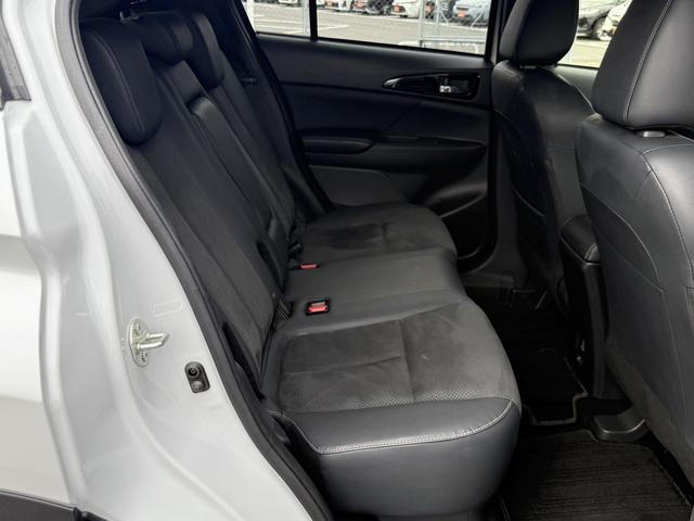 エクリプスクロスＰＨＥＶ Ｐ　ワンオーナー／メーカーナビ／地デジ／３６０°カメラ／衝突軽減ブレーキ／ヘッドアップディスプレイ／ハーフレザー／ＥＴＣ２．０／ｅ－アシスト／純正１８ＡＷ／電動パーキングブレーキ／パワーシート／ＬＥＤ（30枚目）