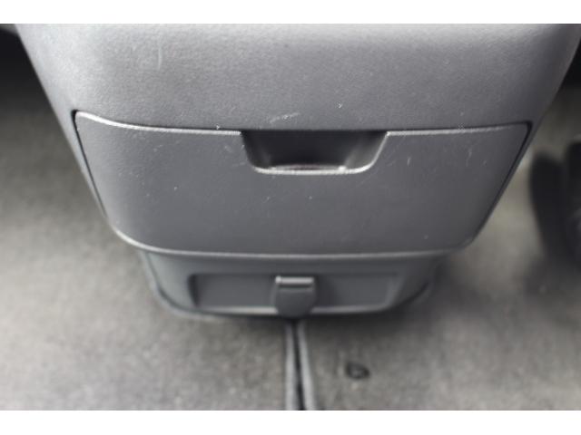 セレナ ｅ－パワー　Ｇ　純正１０型ナビ／アラウンドビューモニター／プロパイロット／両側電動スライドドア／ＬＥＤヘッドライト／セーフティパックＢ／エマージェンシーブレーキ／ＥＴＣ／電動パーキングブレーキ／アイドリングストップ（56枚目）