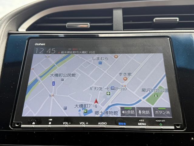 シャトル ハイブリッドＺ　ホンダセンシング　純正８型ナビ／地デジ／バックカメラ／衝突軽減／ＬＥＤ／ＥＴＣ／クーズコントロール／シートヒーター／（3枚目）