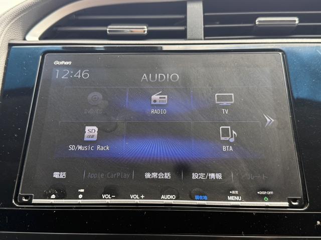 シャトル ハイブリッドＺ　ホンダセンシング　純正８型ナビ／地デジ／バックカメラ／衝突軽減／ＬＥＤ／ＥＴＣ／クーズコントロール／シートヒーター／（4枚目）
