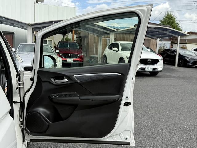 シャトル ハイブリッドＺ　ホンダセンシング　純正８型ナビ／地デジ／バックカメラ／衝突軽減／ＬＥＤ／ＥＴＣ／クーズコントロール／シートヒーター／（35枚目）