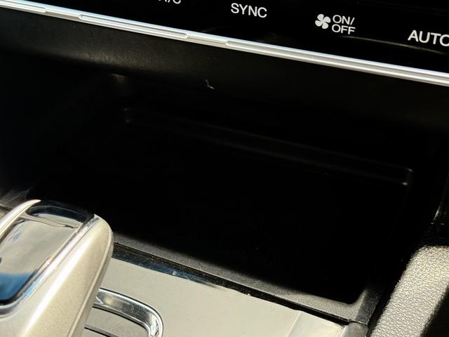 シャトル ハイブリッドＺ　ホンダセンシング　純正８型ナビ／地デジ／バックカメラ／衝突軽減／ＬＥＤ／ＥＴＣ／クーズコントロール／シートヒーター／（49枚目）