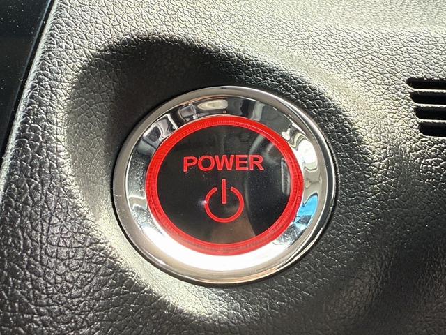 シャトル ハイブリッドＺ　ホンダセンシング　純正８型ナビ／地デジ／バックカメラ／衝突軽減／ＬＥＤ／ＥＴＣ／クーズコントロール／シートヒーター／（62枚目）