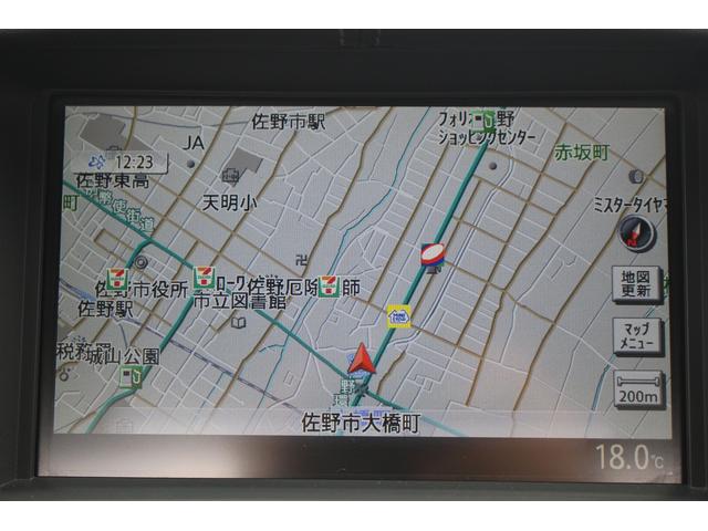 フェアレディＺ バージョンＳＴ　シート・ドアトリム革張替済み／後期型バンパー／ＢＯＳＥサウンド／純正ナビ／Ｂカメラ／ＷＥＤＳ　ＳＰＯＲＴＳホイール／シートヒーター／ＥＴＣ／ＨＩＤライト（6枚目）