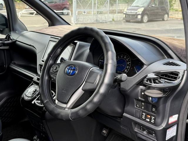 ノア ハイブリッドＳｉ　ダブルバイビー　モデリスタ／後席モニター／半革シート／純正９型ナビ／地デジ／Ｂカメラ／衝突軽減ブレーキ／両側電動スライドドア／（42枚目）