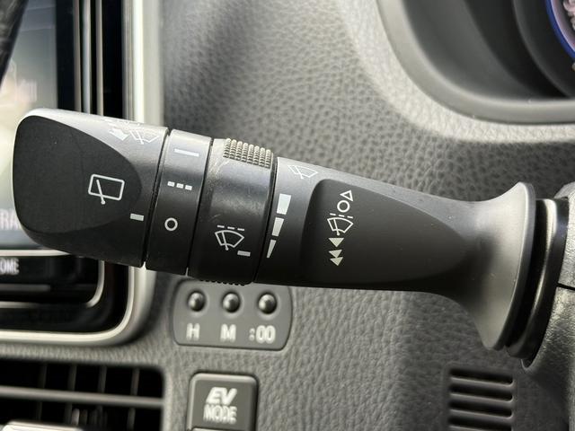 ノア ハイブリッドＳｉ　ダブルバイビー　モデリスタ／後席モニター／半革シート／純正９型ナビ／地デジ／Ｂカメラ／衝突軽減ブレーキ／両側電動スライドドア／（57枚目）