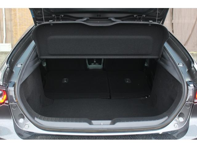 ＭＡＺＤＡ３ファストバック １５Ｓツーリング　６速ＭＴ／３６０°カメラ／セーフティパッケージ／地デジ／ＥＴＣ／ＬＥＤ／レーンキープ／純正１８ＡＷ／（29枚目）