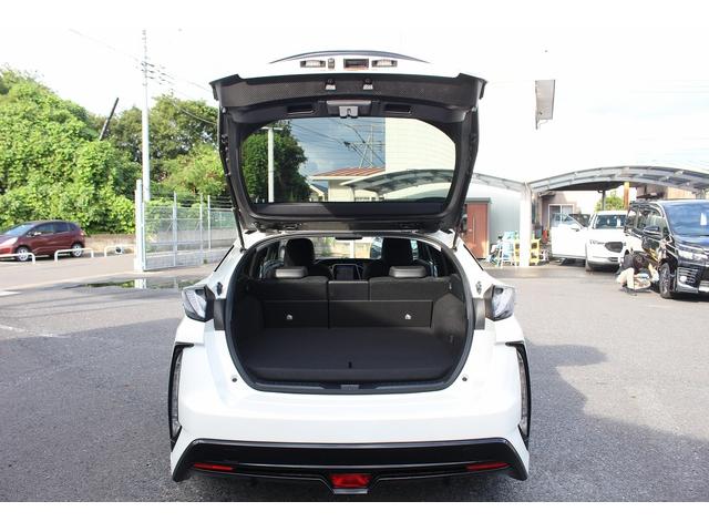 プリウスＰＨＶ Ｓナビパッケージ・ＧＲスポーツ　純正１１．６インチナビ／フルセグＴＶ／バッガイドモニター／スエードコンビシート／衝突被害軽減ブレーキ／シートヒーター／レーダークルーズコントロール／ＥＴＣ２．０／ＬＥＤヘッドライト／プッシュスタート（36枚目）