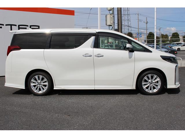 アルファード ２．５Ｓ　純正９型ナビ／後席モニター／地デジ／Ｂカメラ／社外フルエアロ／７人乗り／衝突軽減／片側電動スライドドア／ＥＴＣ／ＬＥＤ（10枚目）
