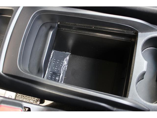 アルファード ２．５Ｓ　純正９型ナビ／後席モニター／地デジ／Ｂカメラ／社外フルエアロ／７人乗り／衝突軽減／片側電動スライドドア／ＥＴＣ／ＬＥＤ（61枚目）