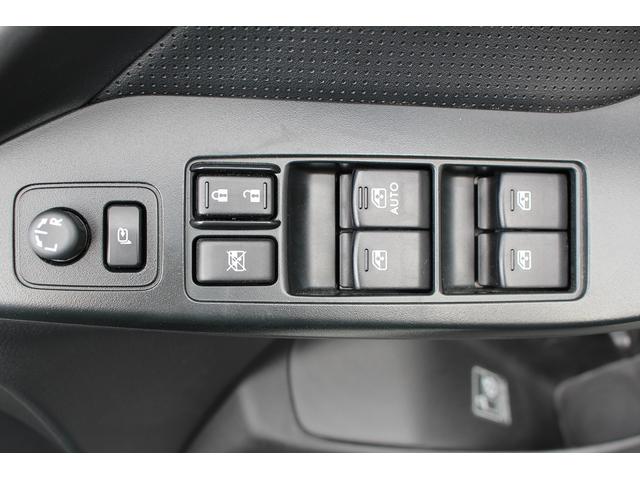 フォレスター ２．０ＸＴ　アイサイト　社外ナビ／Ｂカメラ／地デジ／アイサイトＶｅｒ２／ブラック加飾付ＨＩＤ／純正１８ＡＷ／Ｐスタート／ＥＴＣ（47枚目）