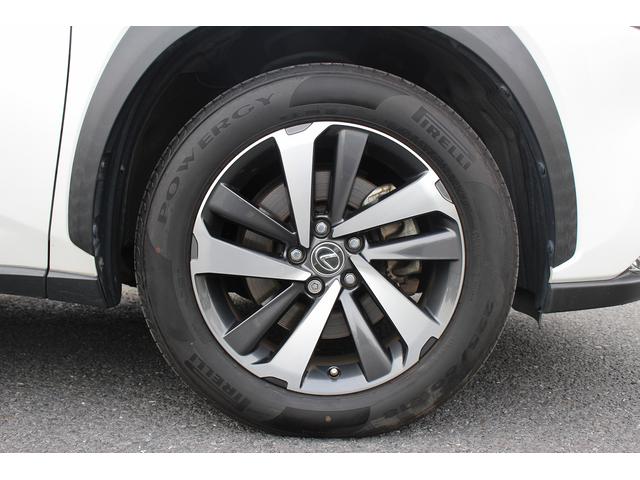 ＮＸ ＮＸ３００　Ｉパッケージ　メーカーナビ／赤革シート／３眼ＬＥＤヘッドライト／パノラミックビューカメラ／オプション１８インチＡＷ／地デジ／電動リアゲート／ＥＴＣ２．０／パワーシート／ＢＳＭ／ステアリングヒーター／ＢＴ接続可能（22枚目）