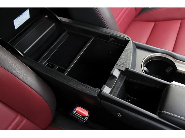 ＮＸ ＮＸ３００　Ｉパッケージ　メーカーナビ／赤革シート／３眼ＬＥＤヘッドライト／パノラミックビューカメラ／オプション１８インチＡＷ／地デジ／電動リアゲート／ＥＴＣ２．０／パワーシート／ＢＳＭ／ステアリングヒーター／ＢＴ接続可能（67枚目）