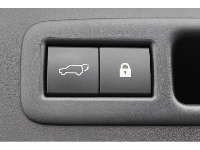 ＵＸ ＵＸ２００　バージョンＣ　サンルーフ／ハーフレザー／ディスプレイオーディオ／地デジ／全周囲カメラ／レクサスセーフティーシステム＋／シートヒーター／ＬＥＤ／レーダークルーズ／パワーシート／（33枚目）