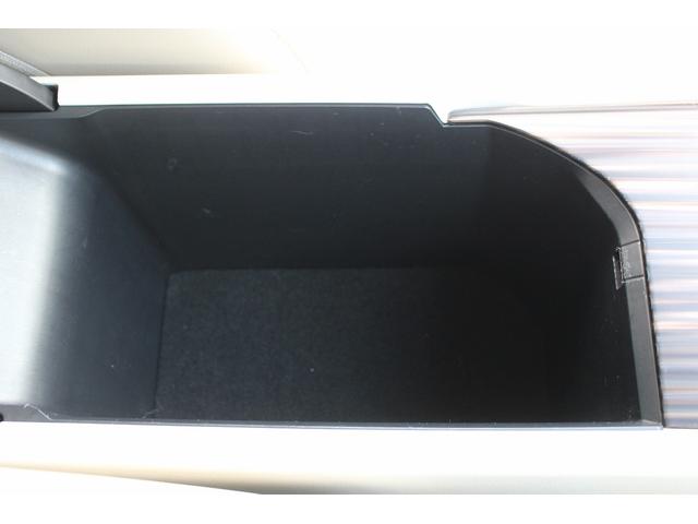 カムリ Ｇレザーパッケージ　本革シート／純正ナビ／地デジ／Ｂカメラ／衝突軽減／レーダークルーズコントロール／シートヒーター／ＥＴＣ２．０／ＬＥＤヘッドライト／スマートキー（63枚目）