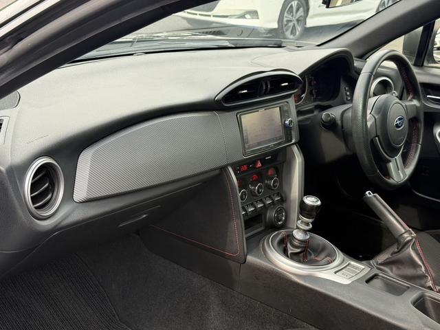 ＢＲＺ Ｓ　６ＭＴ／社外ナビ／」地デジ／横滑り防止／ＬＥＤデイライト／ＥＴＣ／スマートキー／プッシュスタート／オートエアコン／電格ドアミラー／（38枚目）