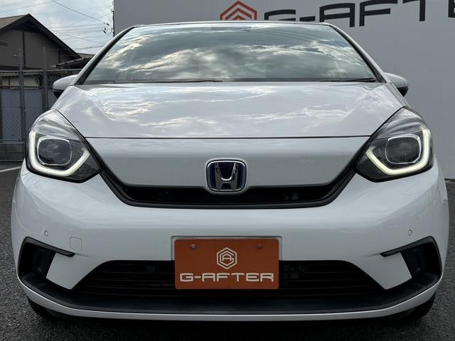フィット ｅ：ＨＥＶベーシック　社外ナビ／ＳＤオーディオ／レーダークルーズ／ＬＥＤ／コーナーセンサー／衝突軽減／スマートキー／プッシュスタート／（8枚目）