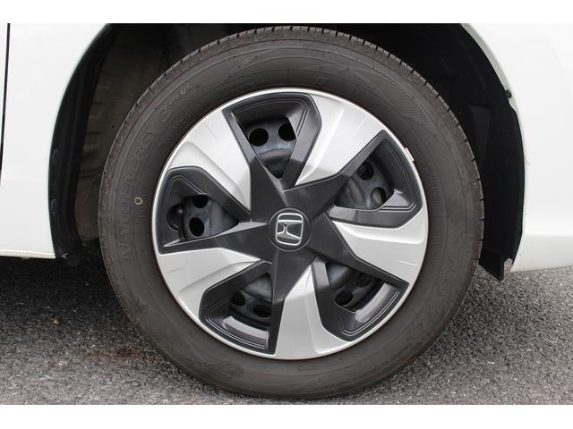 フィットハイブリッド Ｆ　純正ナビ／衝突軽減ブレーキ／レーンキープ／４ＷＤ／ＥＴＣ／Ｂｌｕｔｏｏｔｈ接続可能／クルーズコントロール／スマートキー（19枚目）